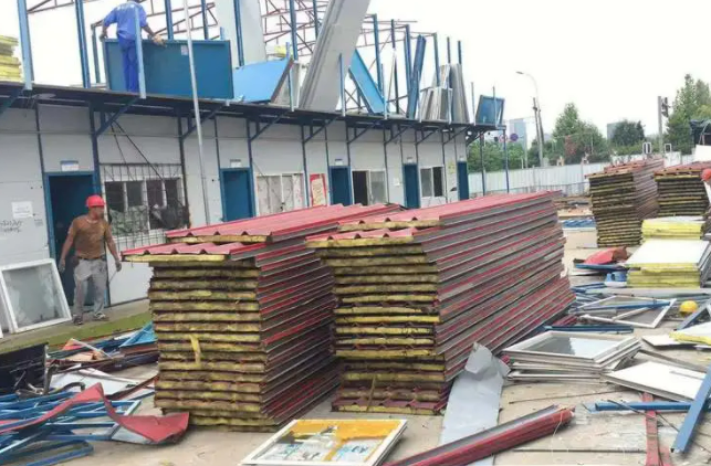 上海活动板房回收电话